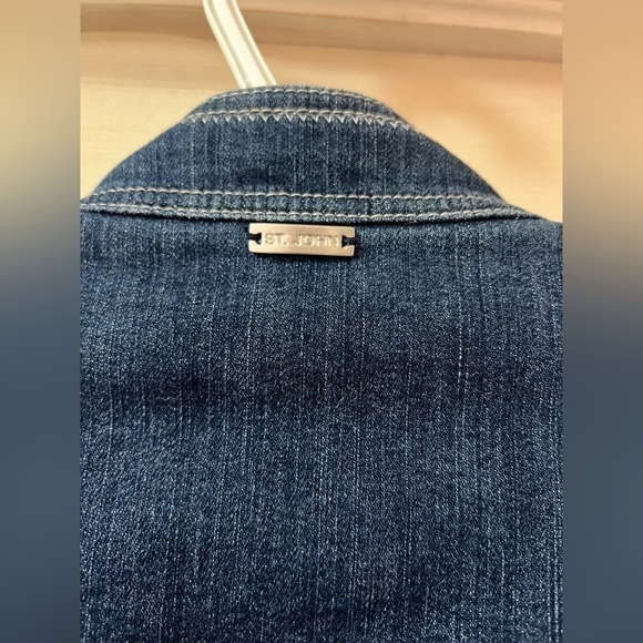 St. John sport women’s jacket with zipper and button up size small - Picture 10 of 10